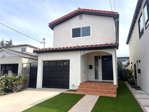 Photo of 1218 19th Street, Hermosa Beach, CA 90254 (MLS # SB26085192)