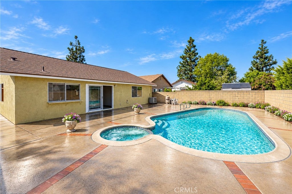 1418 Greencastle