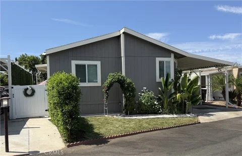 3701 Fillmore St Unit 10, Riverside, CA 92505 - MLS#: IG26190823