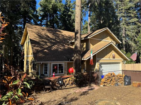 Photo of 21564 Jobs Peak Rd, Cedarpines Park, CA 92322 (MLS # CV26065498)