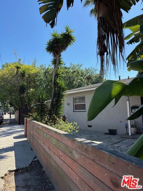 Photo of 688 Mildred Avenue, Venice, CA 90291 (MLS # 26671785)