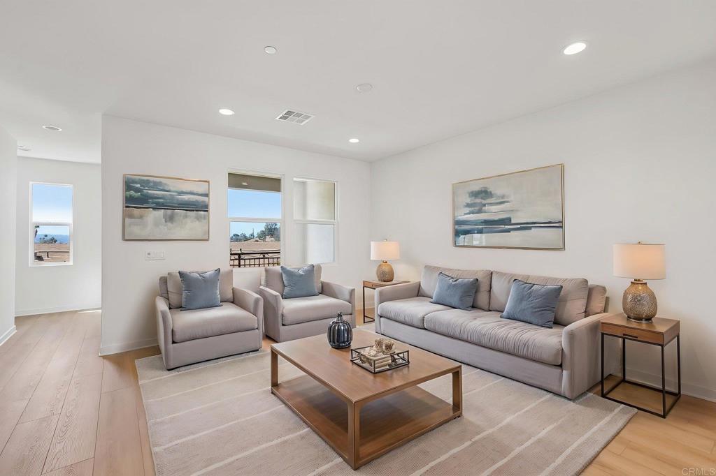 323 Jimson Glen