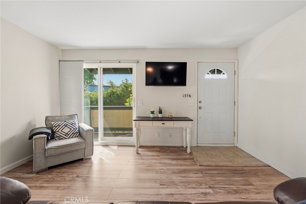 868 E Alvarado 44