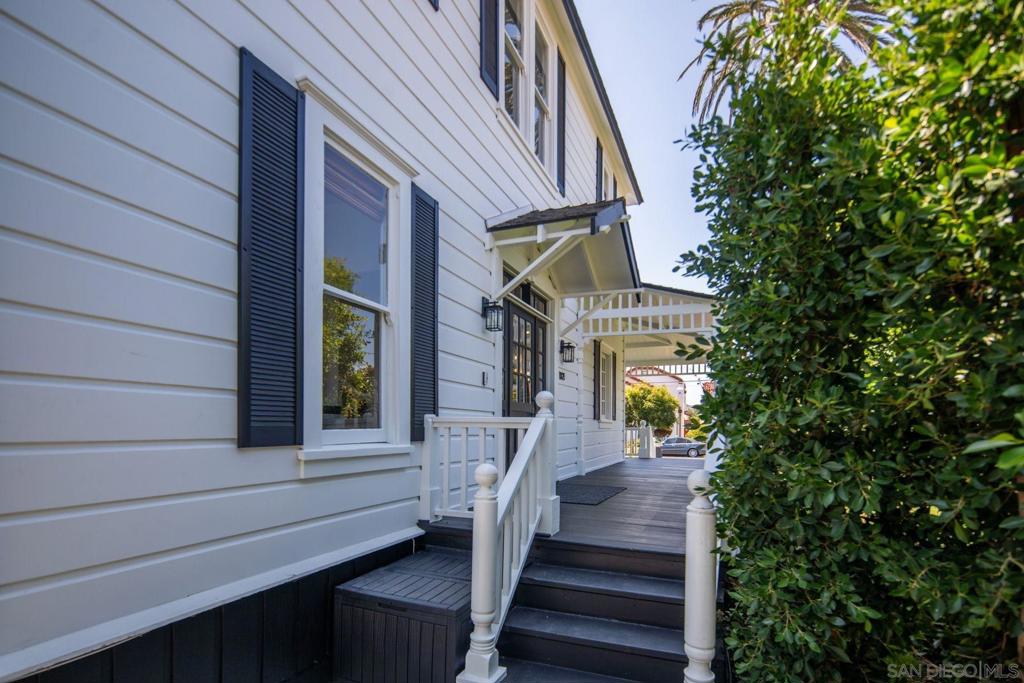 Coronado Village - Residential Lease