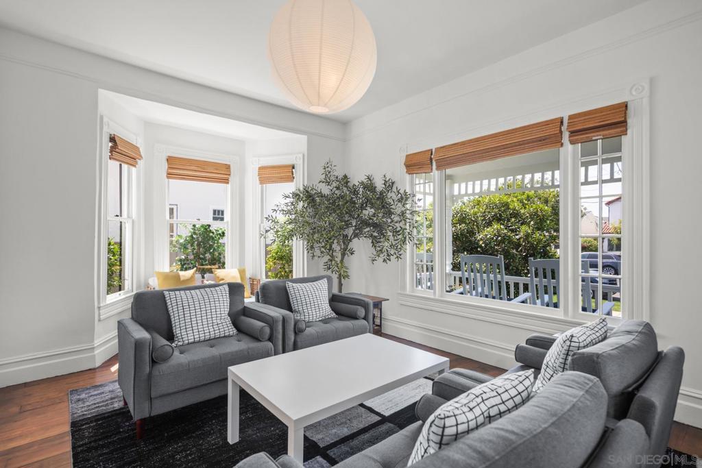 Coronado Village - Residential Lease
