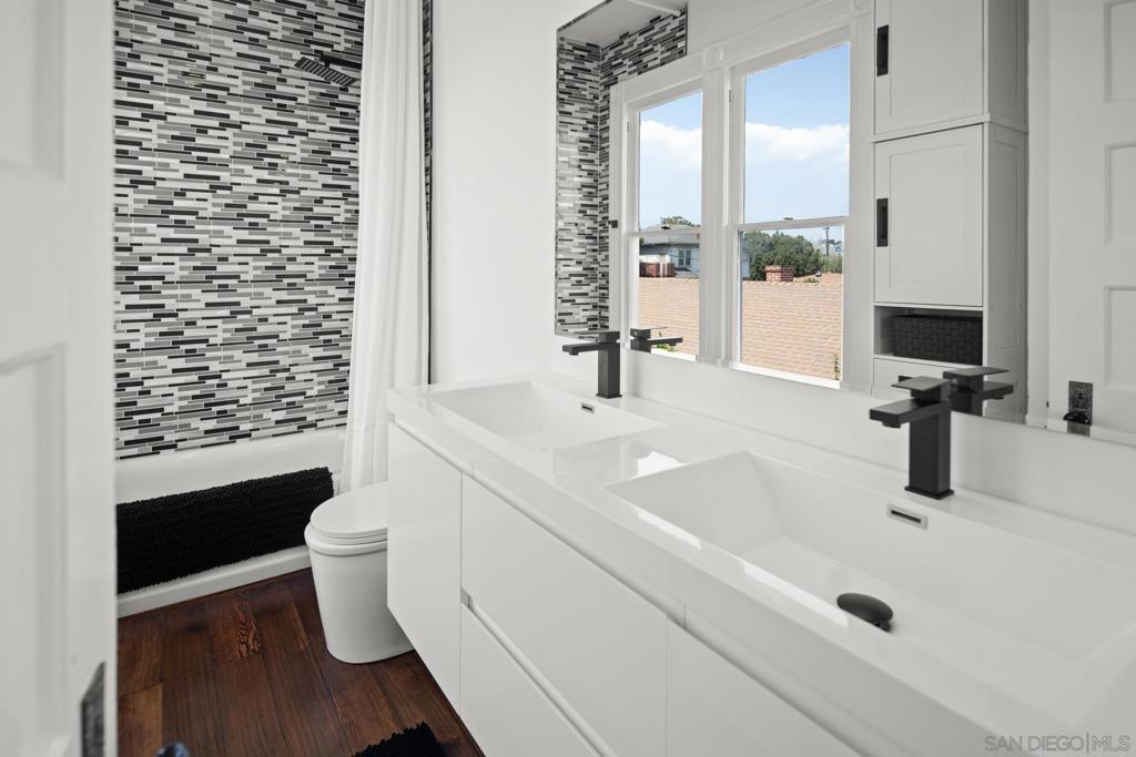 Coronado Village - Residential Lease