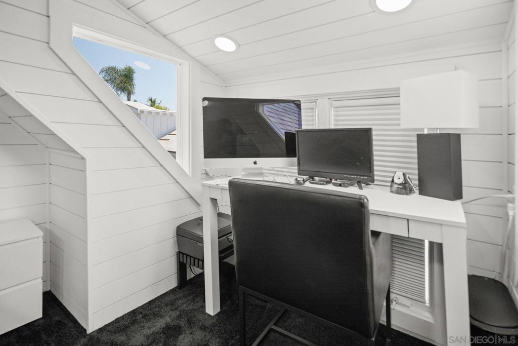 Coronado Village - Residential Lease