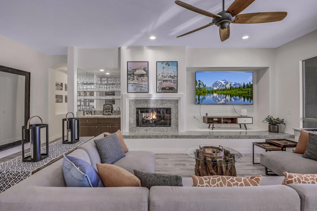 Montage at Santa Rosa - Residential