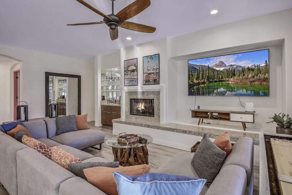 Montage at Santa Rosa - Residential