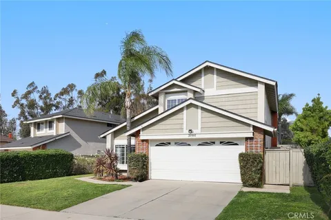 MLS: OC26078177