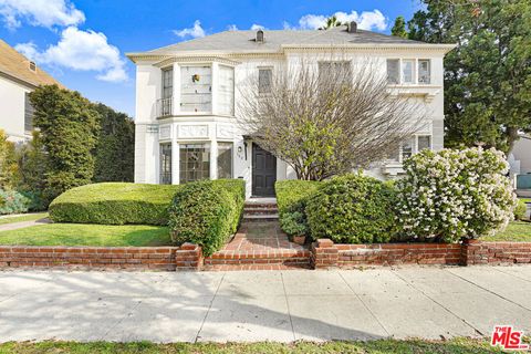 Photo of 168 S Elm Drive #168 S Elm, Beverly Hills, CA 90212 (MLS # 26832105)