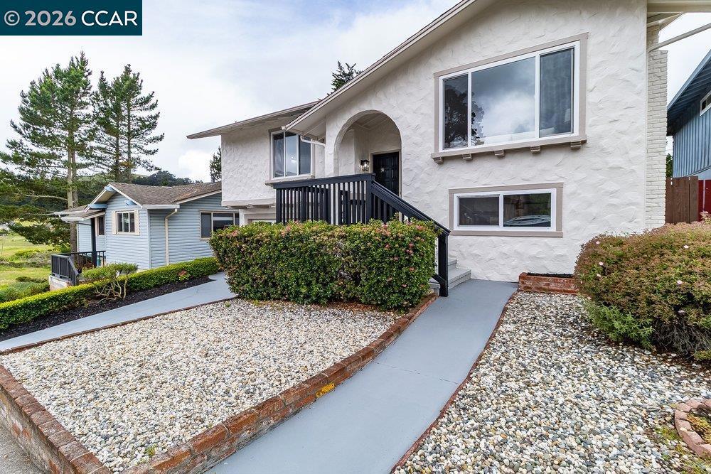 110 Siskiyou Ct