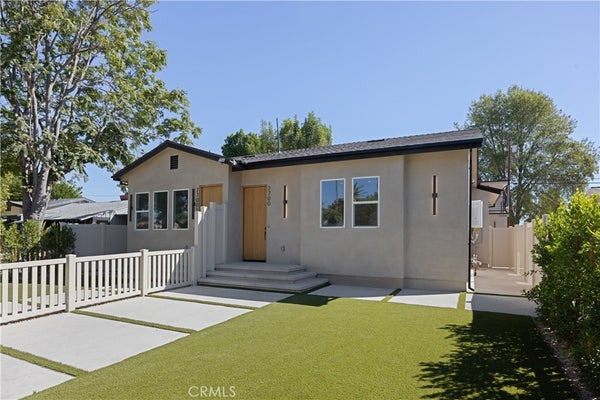 7700 LASAINE AVE, NORTHRIDGE, CA 91325 - Image 11b3ef7a8bd5bfd5271d9e798e08db0c/1680975498