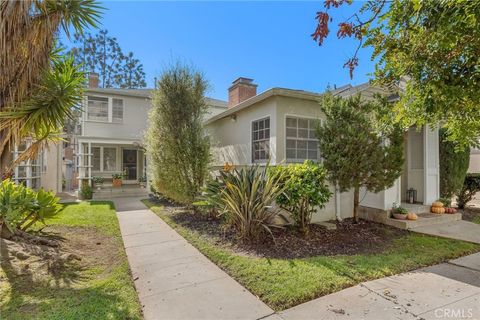 Photo of 10372 Ashton Avenue, Los Angeles, CA 90024 (MLS # SB26100276)
