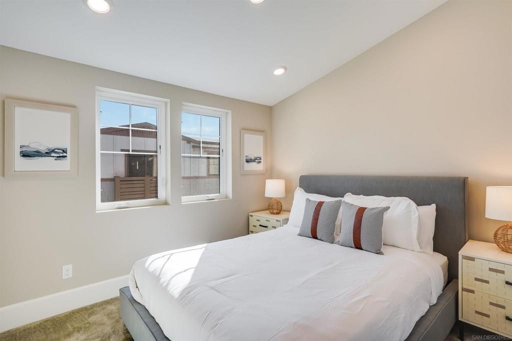 listing image 130729539143734782487