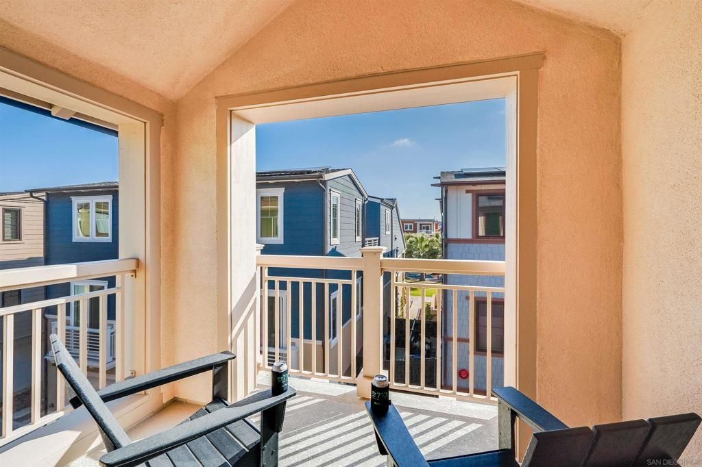 listing image 130729602536982192909