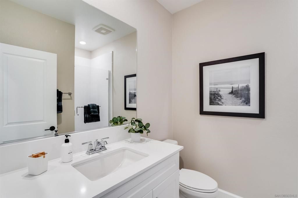 listing image 130721591413194497938