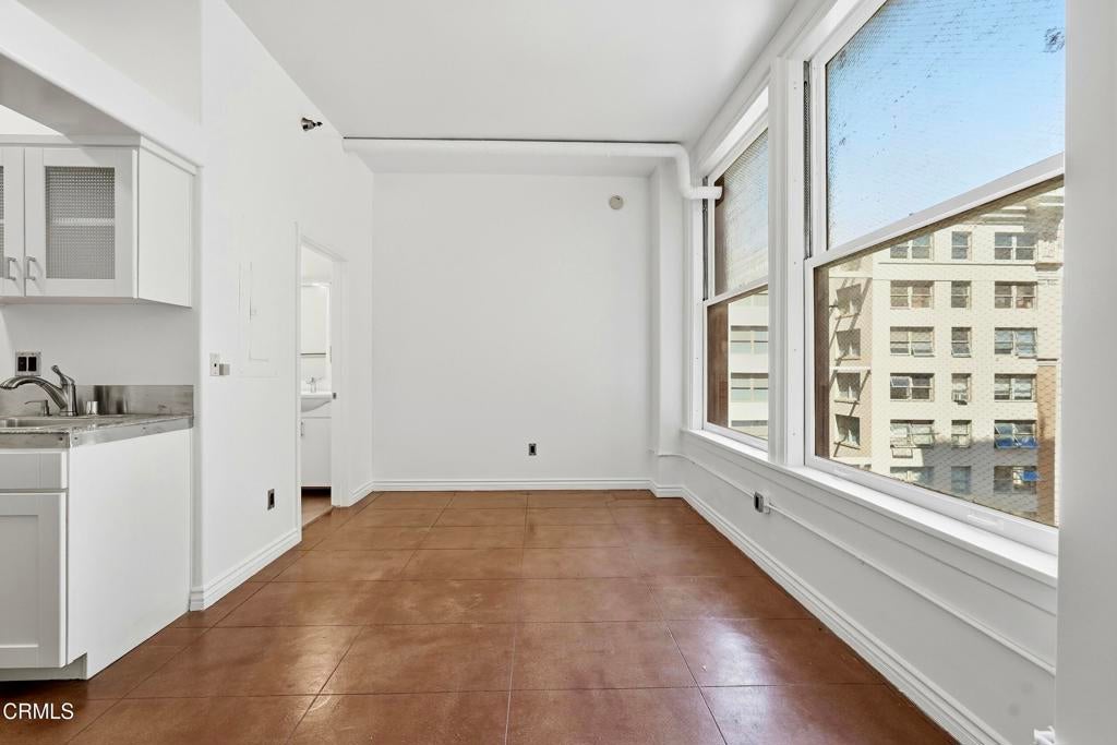215 W 7th Street 1003, Los Angeles CA 90014