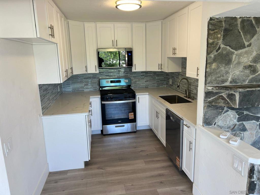 2175 Tierra Del Sol