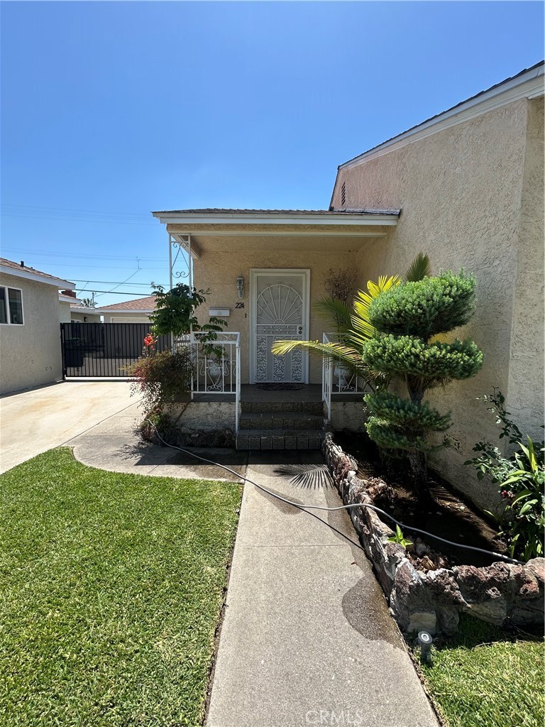 224 E Floral Dr.
