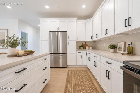 Tiny photo for 915 N Main Street, Piru, CA 93040 (MLS # 226004456)