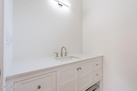 Tiny photo for 915 N Main Street, Piru, CA 93040 (MLS # 226004456)
