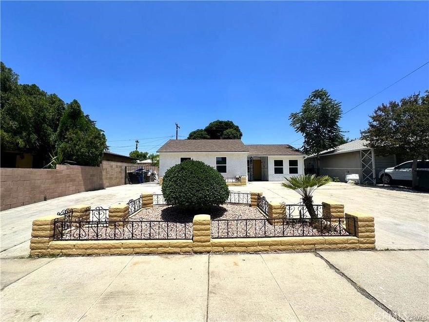 Remodeled home in a great neighborhood, centrally located near stores, shopping and amenities. Open concept layout with spacious living room and a large dining area , inside laundry room with washer and dryer hookups. Situated on a quiet residential street opposite Ramona-Alessandro Elementary School.  Excellent access to I-215 & I-10 freeways for convenient commuting.
