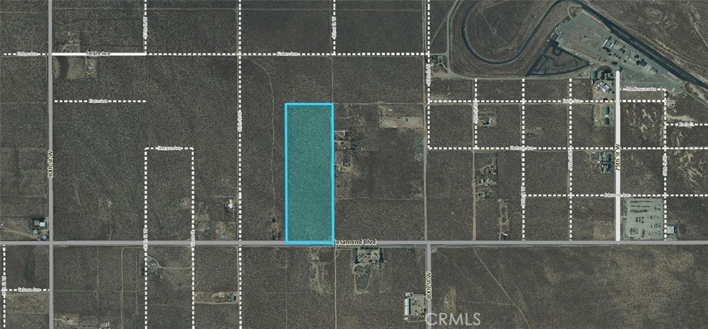 8297 W Rosamond