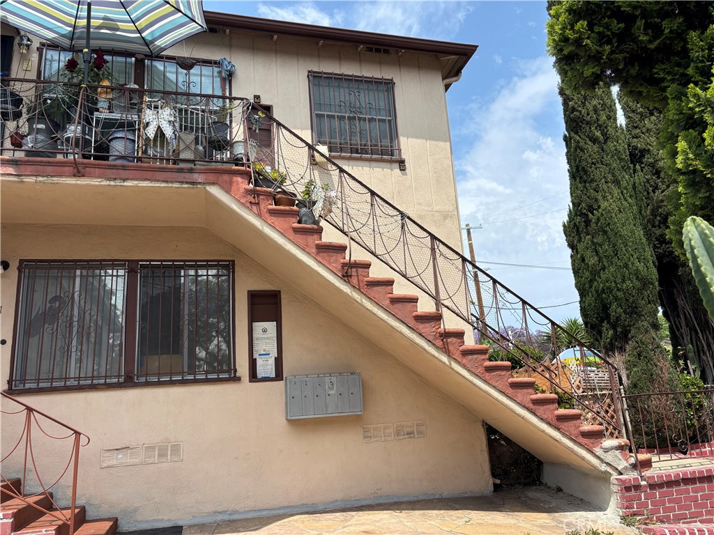 665 Silver Lake Boulevard