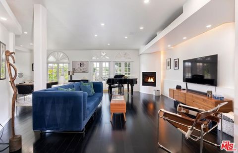 Photo of 9921 Durant Drive #2, Beverly Hills, CA 90212 (MLS # 26833971)