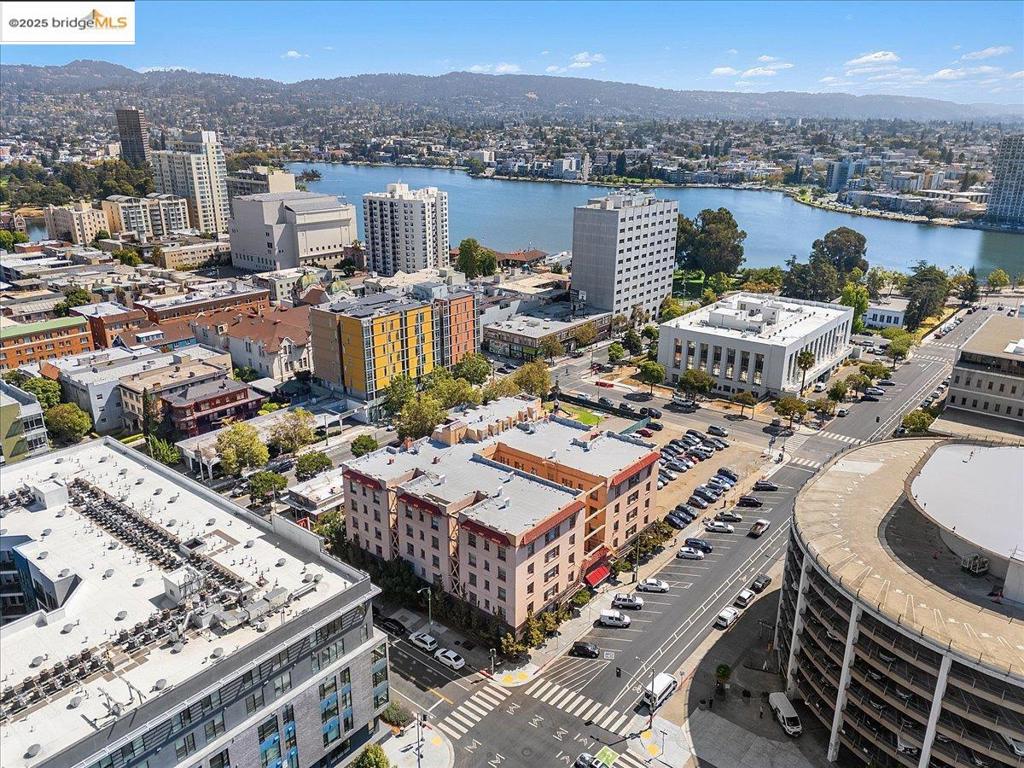 DOWNTOWN - Residential Income