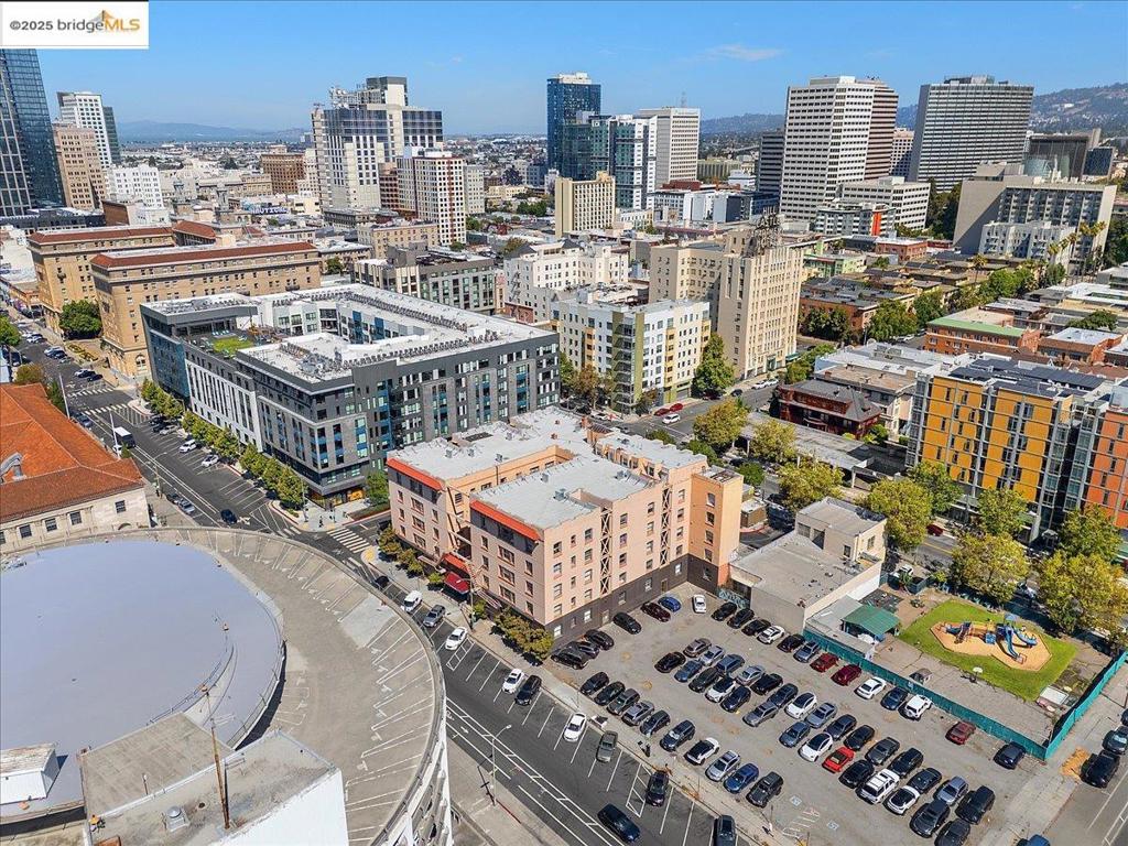 DOWNTOWN - Residential Income