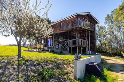 Tiny photo for 9101 La Paz Rd, Atascadero, CA 93422 (MLS # NS26051478)