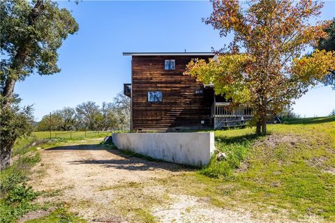 Tiny photo for 9101 La Paz Rd, Atascadero, CA 93422 (MLS # NS26051478)
