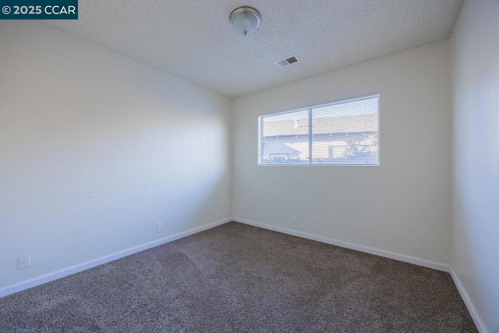 THE BIRDS - Residential