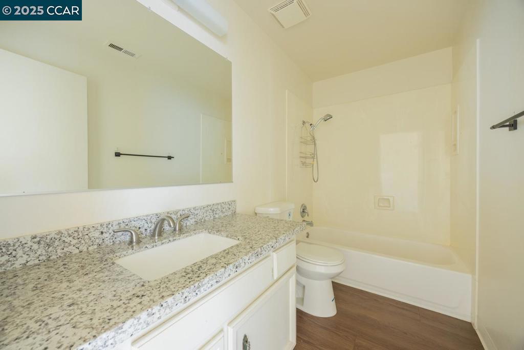 THE BIRDS - Residential