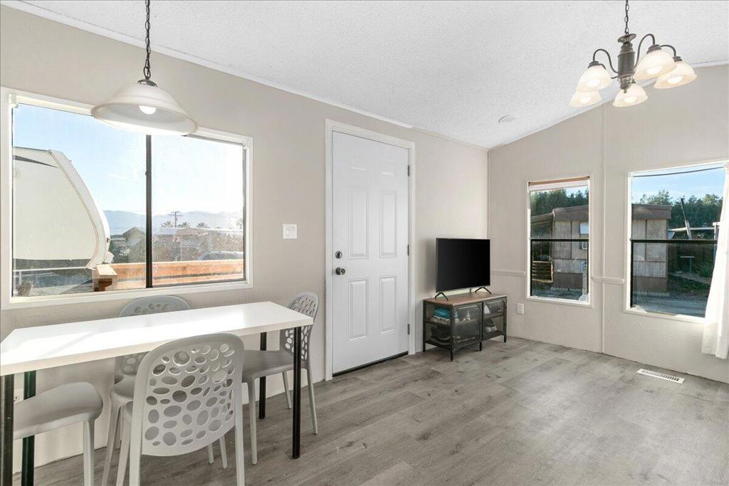 Desert View Estates - Manufactured In Park