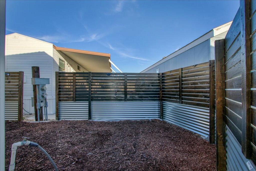 Desert View Estates - Manufactured In Park