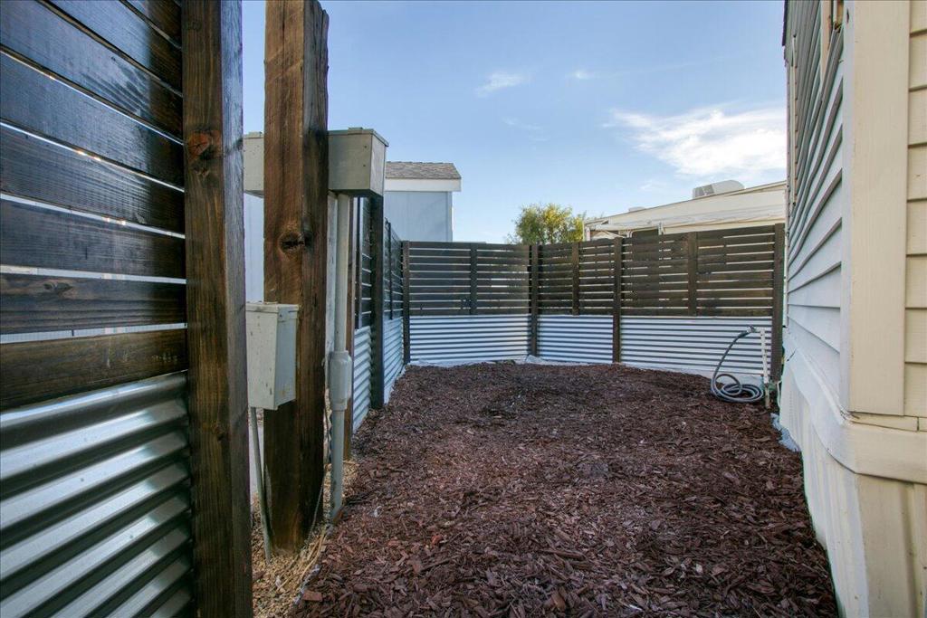 Desert View Estates - Manufactured In Park