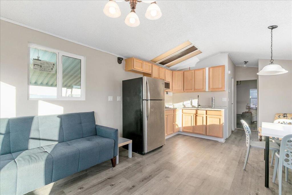 Desert View Estates - Manufactured In Park