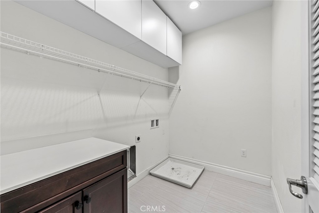 Santa Ana Collection - Residential Lease