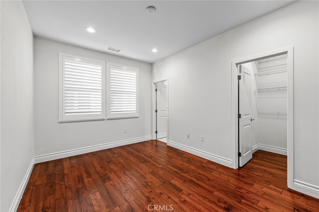 Santa Ana Collection - Residential Lease