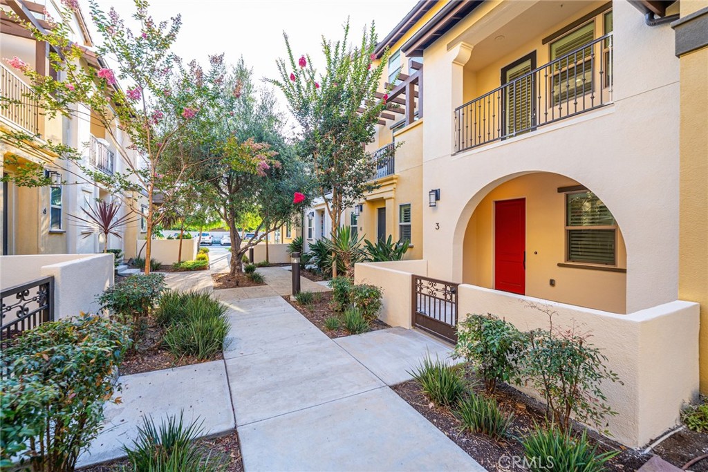 Santa Ana Collection - Residential Lease