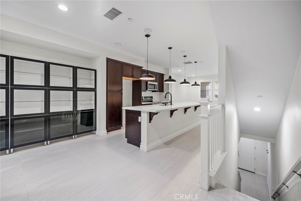 Santa Ana Collection - Residential Lease