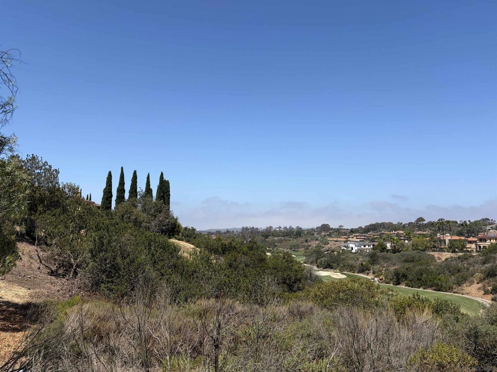5591 Meadows Del Mar