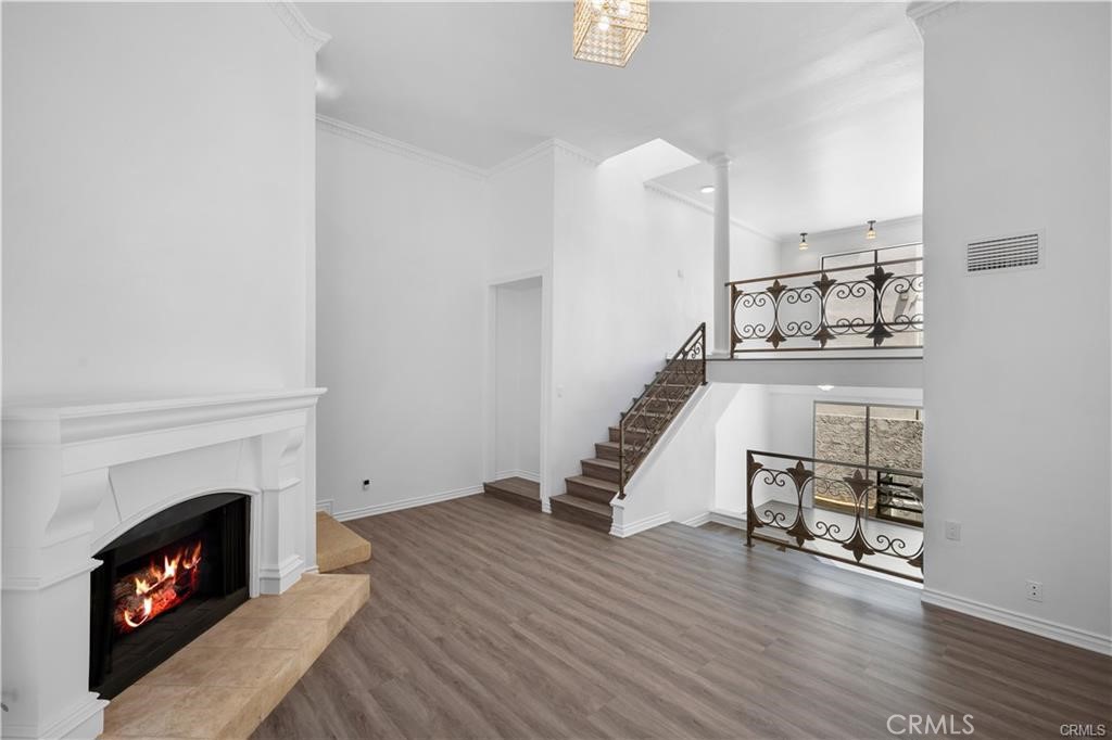 11954 Mayfield Avenue 3