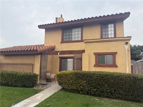 7815 Howe Street B Paramount CA 90723