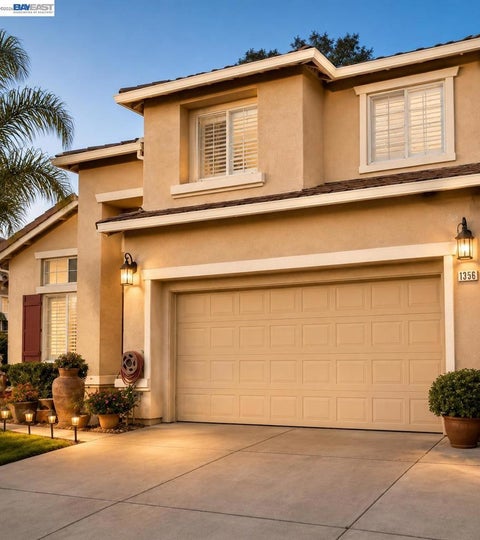Photo of 1356 Gentry Lane LN, Tracy, CA 95377 (MLS # 41136850)