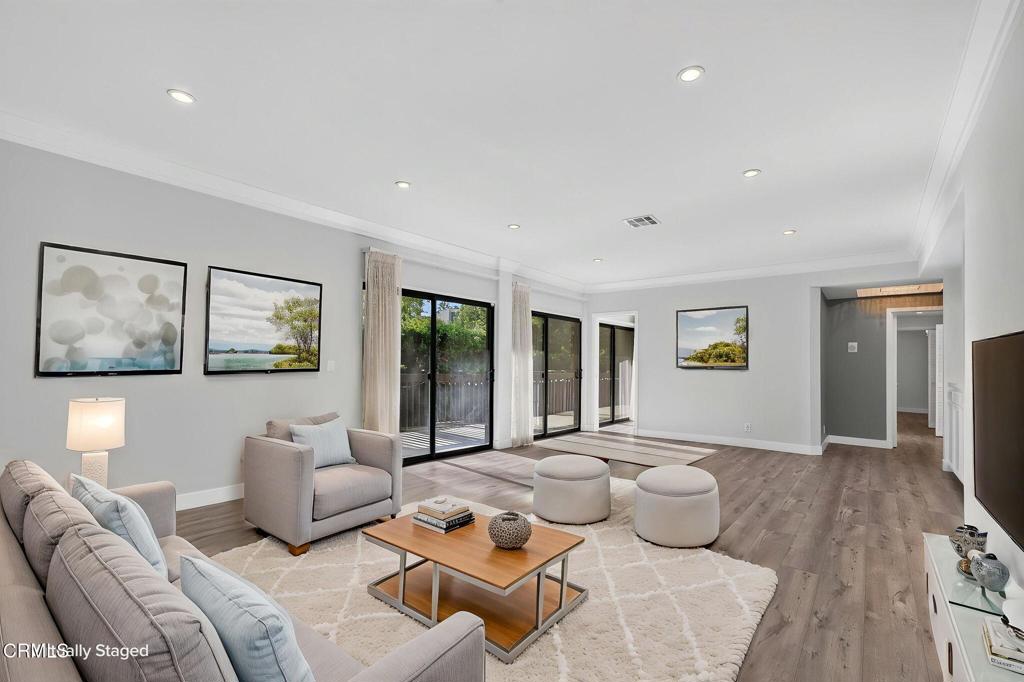 111 S Orange Grove Boulevard 105