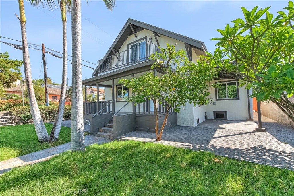 826 N Rowan Avenue